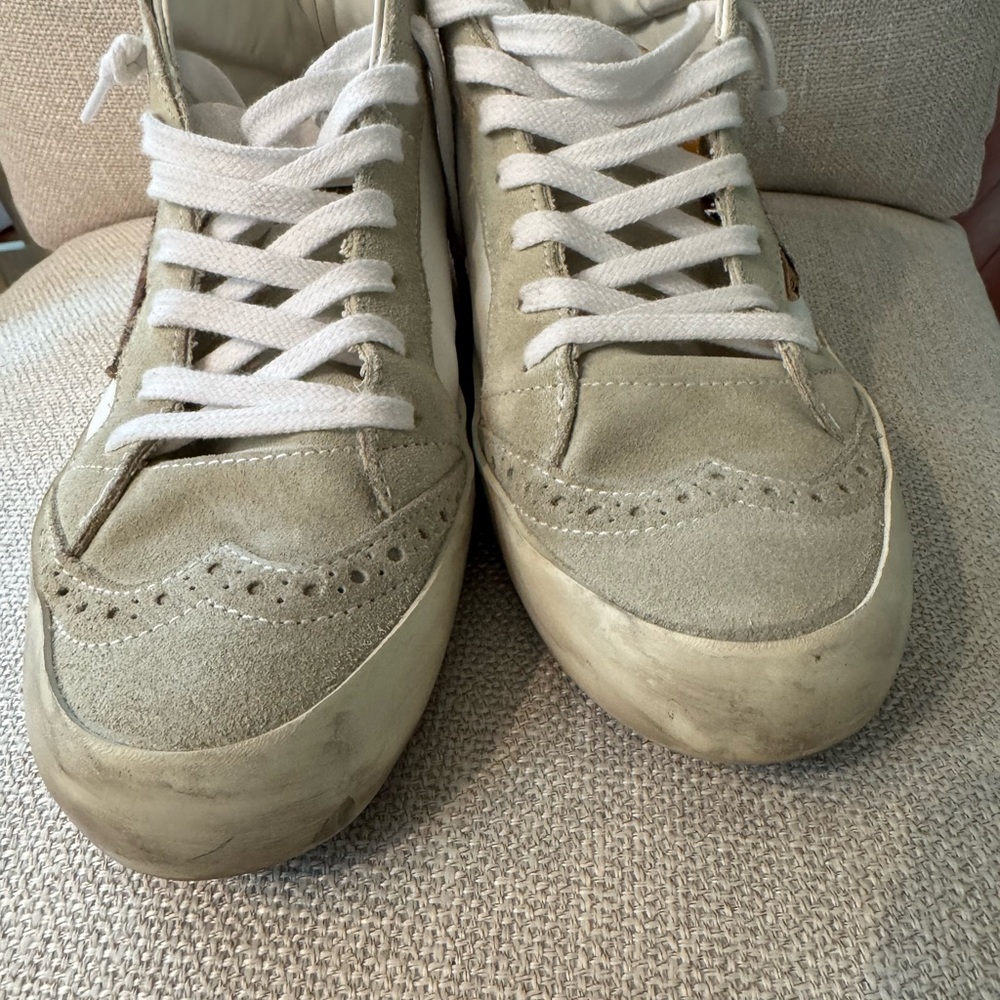 Golden Goose White and Gray Sneakers with Leopard Star - Picture 6 of 10